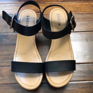 SHEIN Black Platform Sandal Size 9